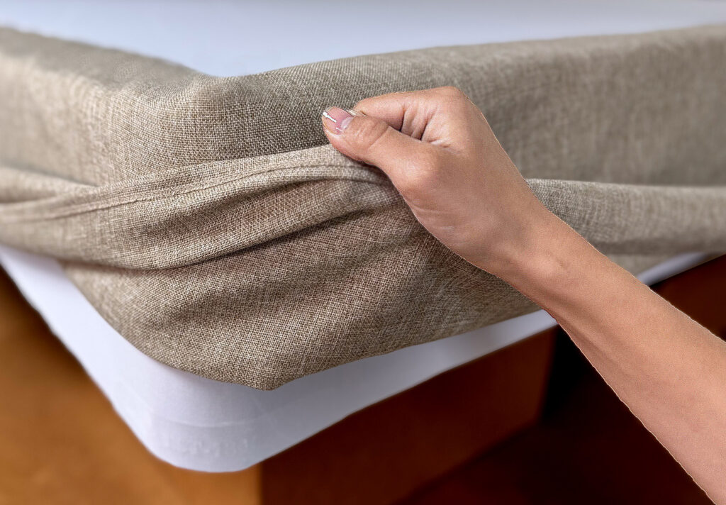 Secure-Fit | Secure Stretch Knit Substructure